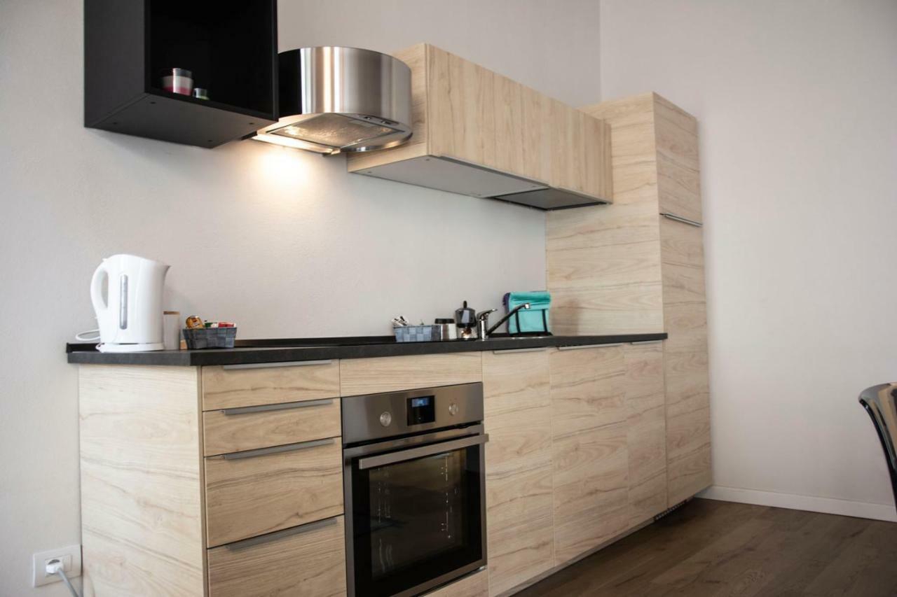 Residenza La Torre Apartment Мантова Екстериор снимка