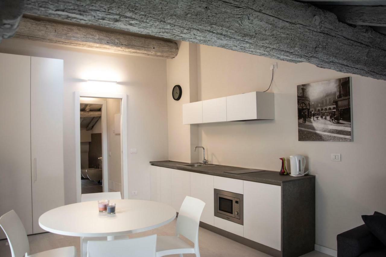 Residenza La Torre Apartment Мантова Екстериор снимка