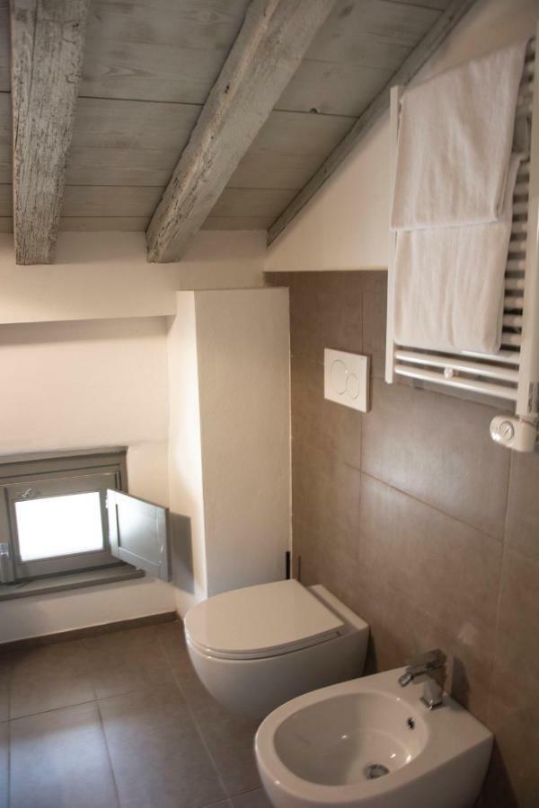 Residenza La Torre Apartment Мантова Екстериор снимка