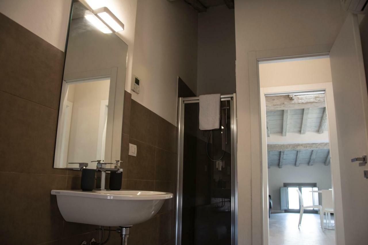 Residenza La Torre Apartment Мантова Екстериор снимка